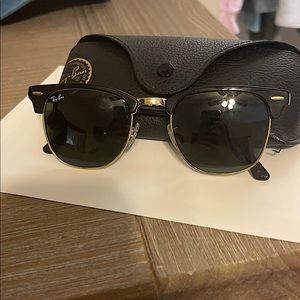 Ray bans Sun glasses